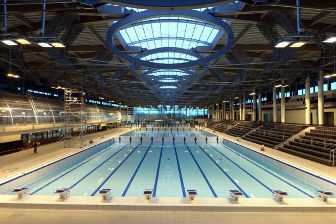 Het fraaie 50 meter bad in Limoges